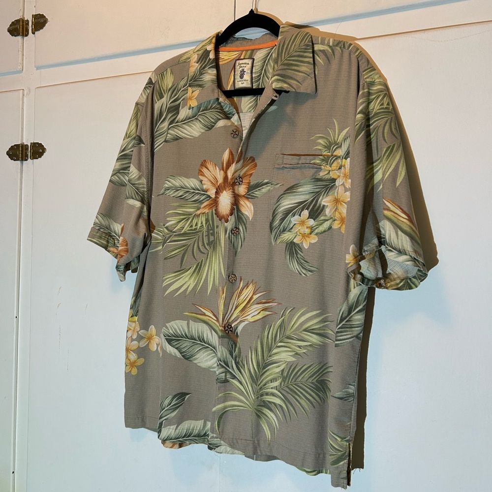Jamaica Jaxx Tropical Print Silk Short Sleeve Button Down, Size M